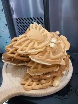 コマーシャル ノンスティック 電動 ワッフル メーカー クレブ と 動物 形 カートン 110/220 ウォルテージ