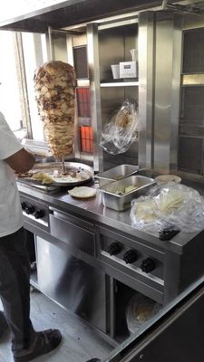 先進的な商用ガスの直立チキンドナー ピタを作る機械